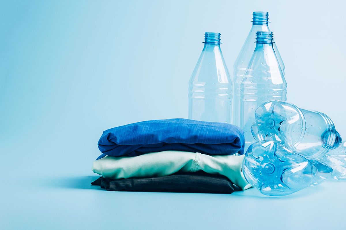 Tecido de poliéster reciclado (rPET): Navegando no setor têxtil em transformação