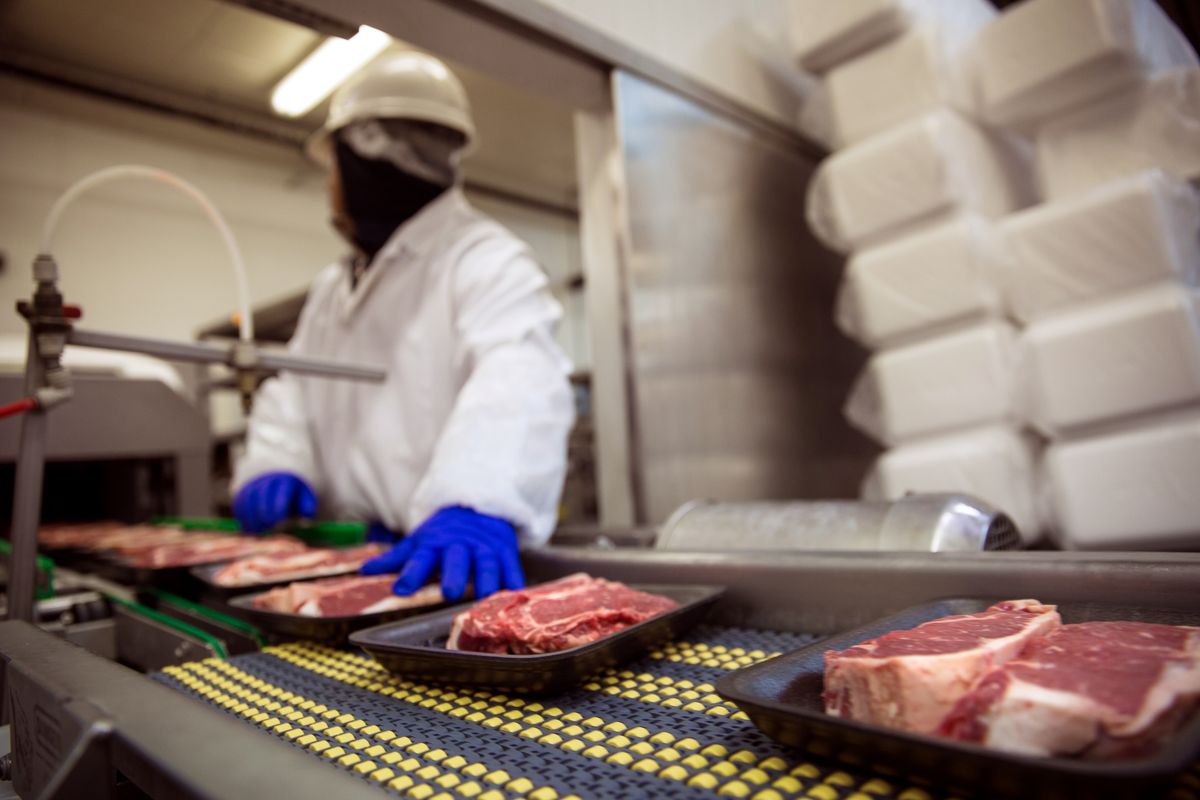 Tipos de fraudes mais comuns envolvendo carne e produtos cárneos